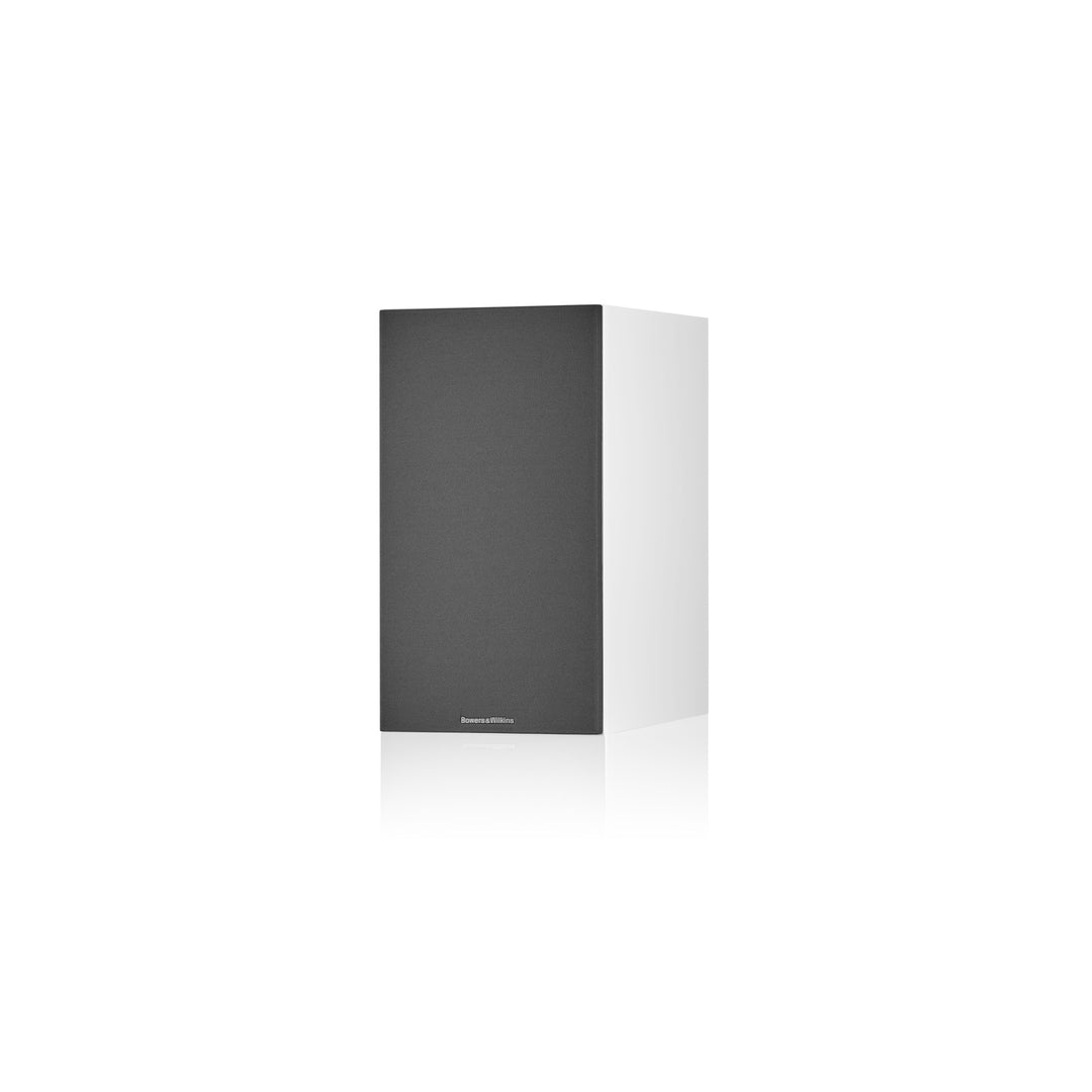 Bowers & Wilkins 606 S3 Bookshelf Speakers