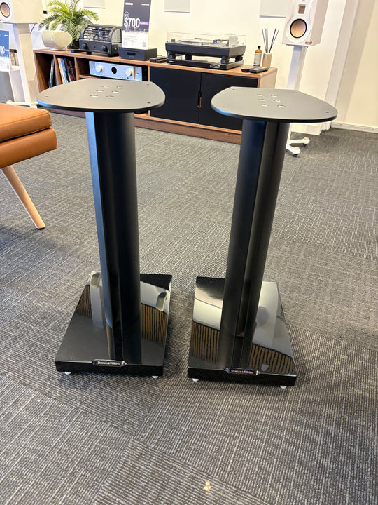 Bowers and Wilkins 805 D4 Bookshelf speakers+ stands - Gloss Black -Trade in-