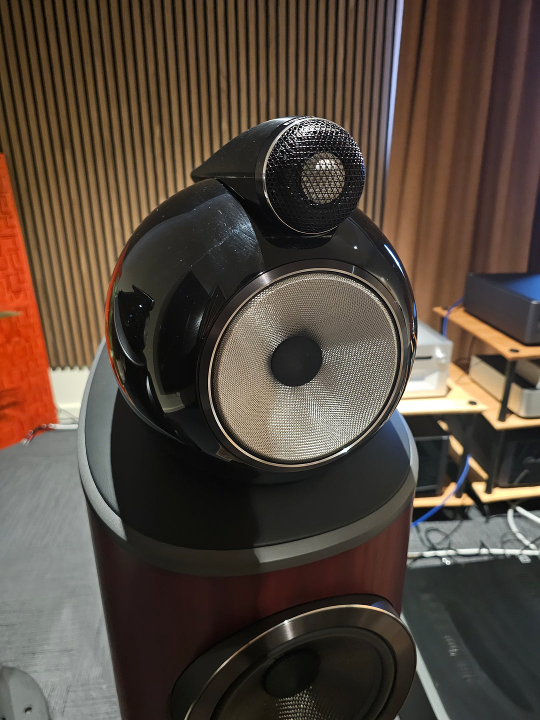 Bowers & Wilkins 803 D4 Floorstanding Speakers (Pair) **Ex-Demo**