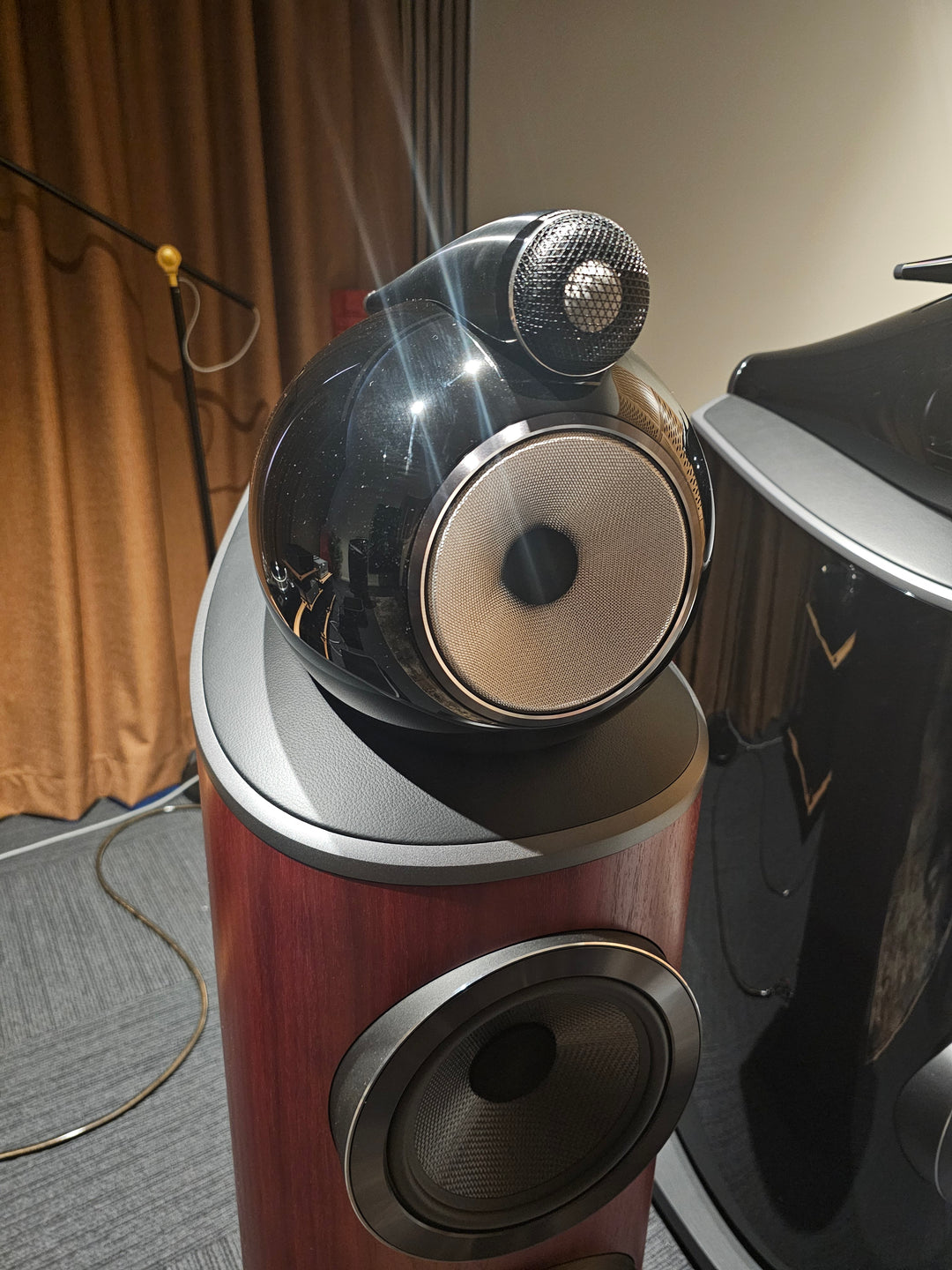 Bowers & Wilkins 803 D4 Floorstanding Speakers (Pair) **Ex-Demo**