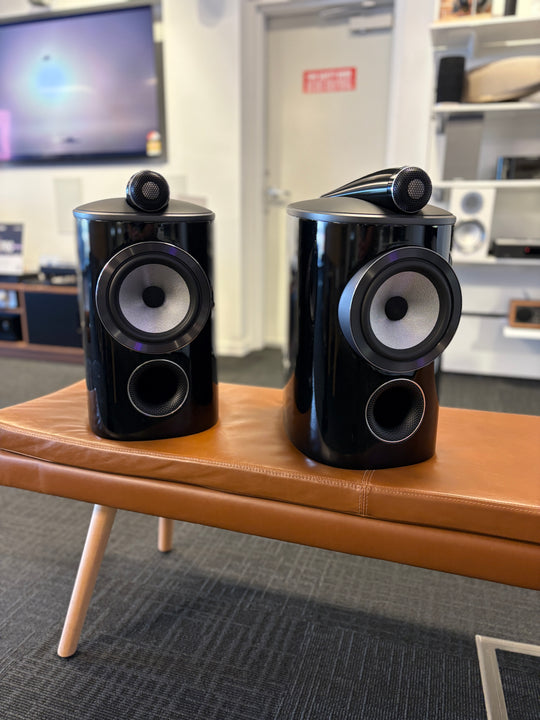 Bowers and Wilkins 805 D4 Bookshelf speakers+ stands - Gloss Black -Trade in-