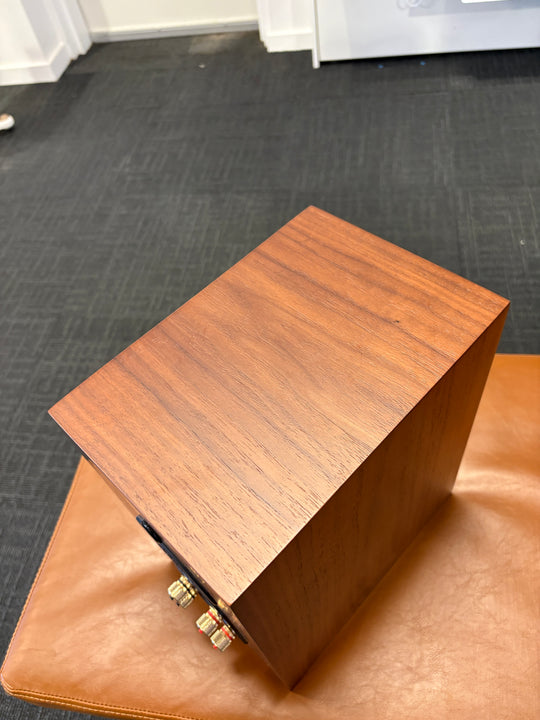 Monitor Audio Silver 50 (7G) Bookshelf Speakers Natural Walnut - OPEN BOX