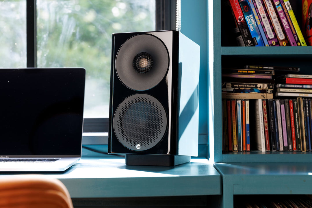 Monitor Audio Radius 3 (4G) Bookshelf Speakers