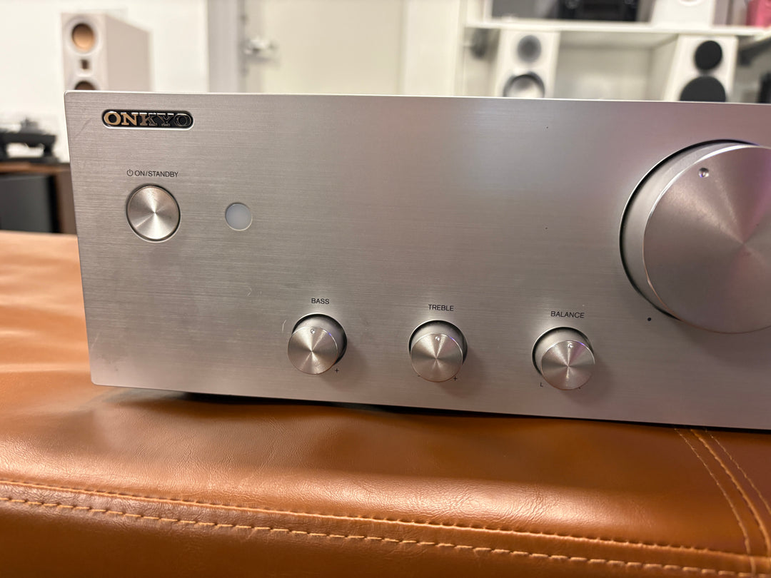 Onkyo A9010 Integrated stereo amplifier - Trade In