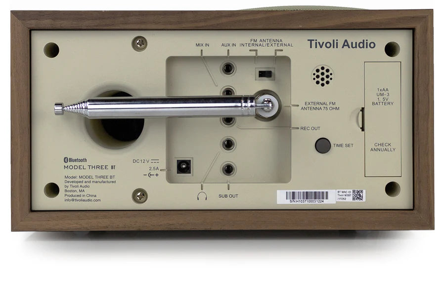 Tivoli Audio Model Three BT BT/AM/FM/Clock/USB-C