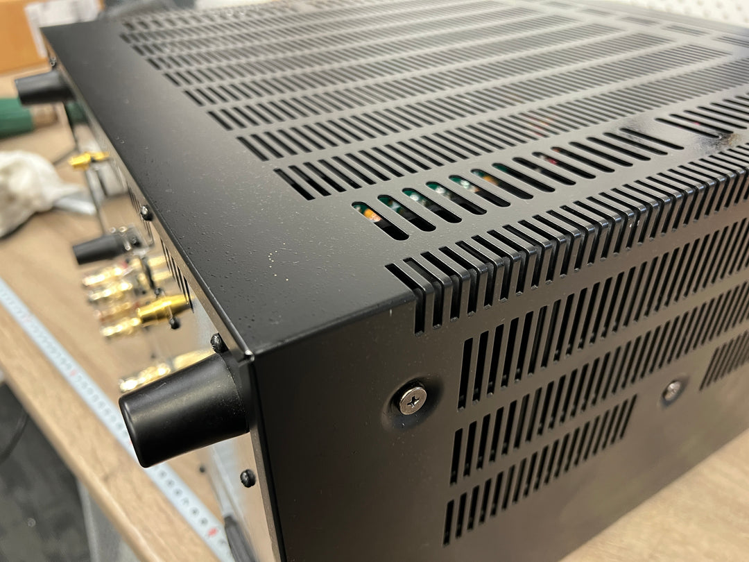 Rotel RB-1590 2-Channel Power Amplifier 350 Watts Black - Open Box
