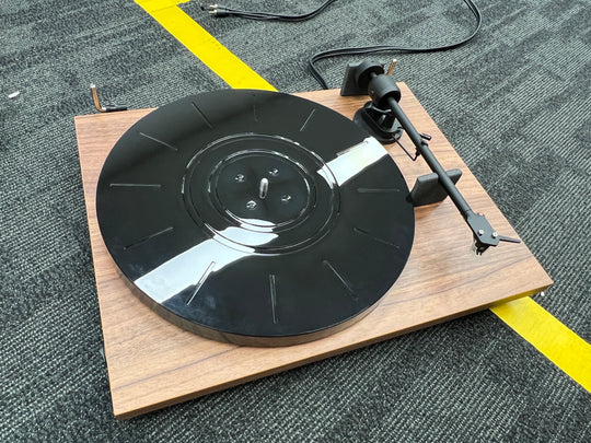 Pro-Ject E1 Turntable with Pick It MM E Cartridge Walnut - Open Box