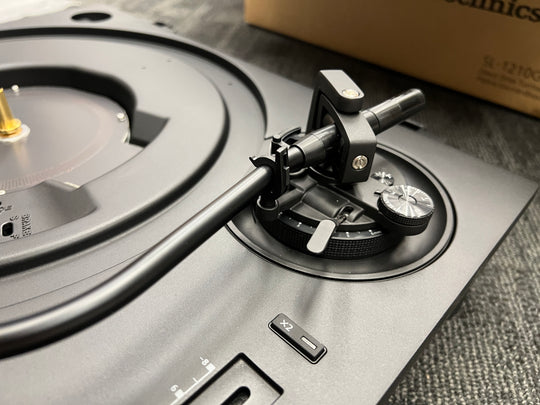 Technics Grand Class SL-1210GR2BK Direct Drive Turntable System - Black - Open Box