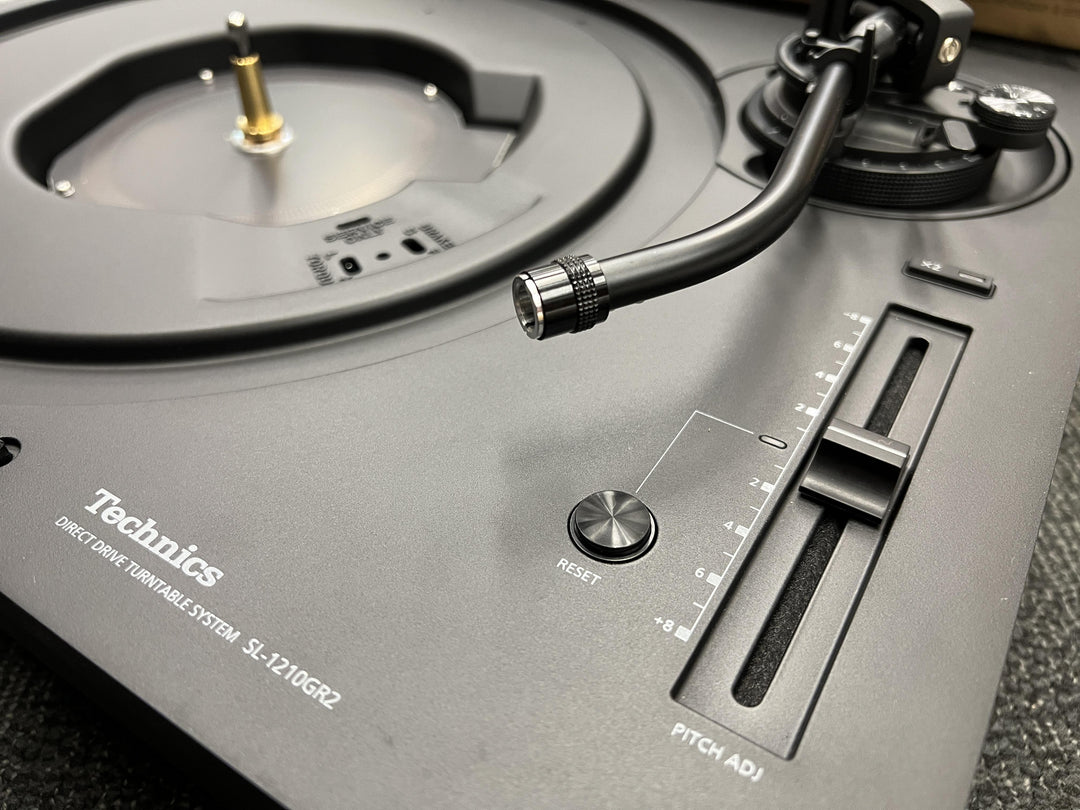 Technics Grand Class SL-1210GR2BK Direct Drive Turntable System - Black - Open Box