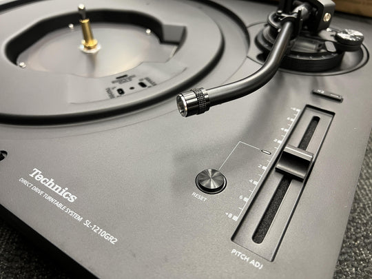 Technics Grand Class SL-1210GR2BK Direct Drive Turntable System - Black - Open Box