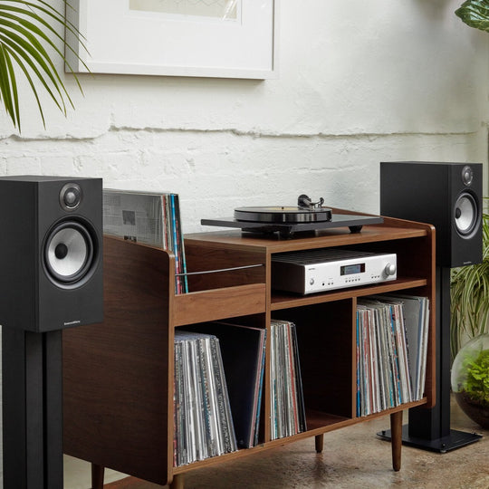 Bowers & Wilkins 606 S2 Bookshelf Speakers (Pair)