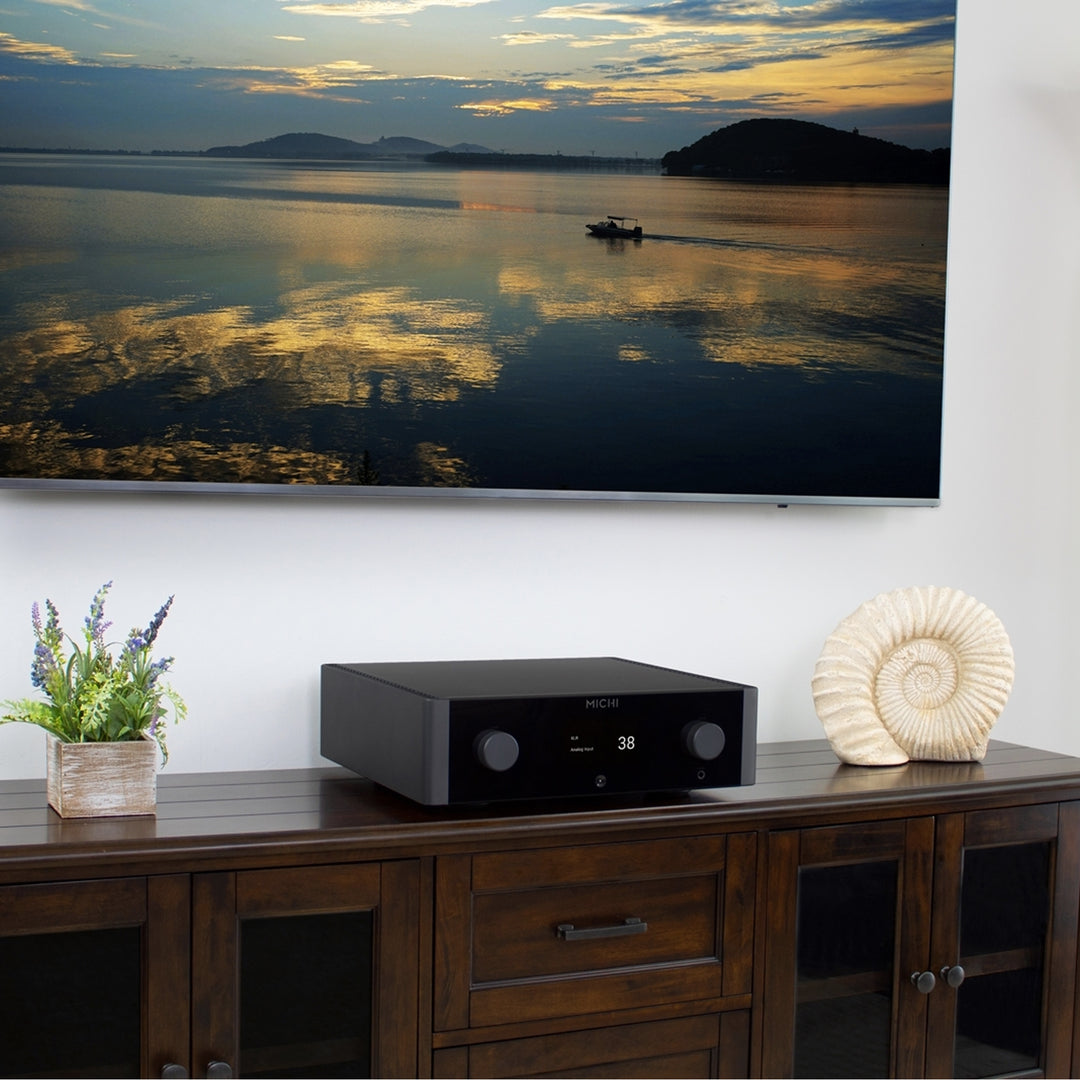 Rotel Michi X3 Integrated Amplifier